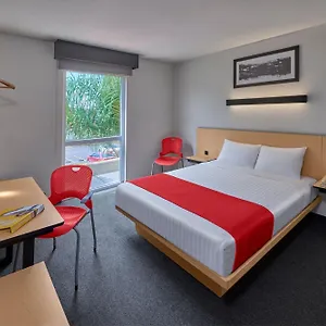 city-express-queretaro-jurica.hotels-in-queretaro.com/